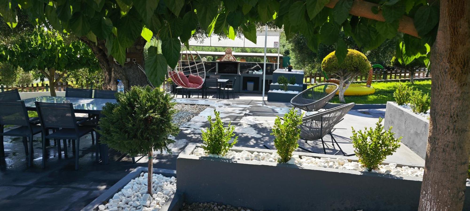 Garlis Apartments Pszakúdia Kültér fotó